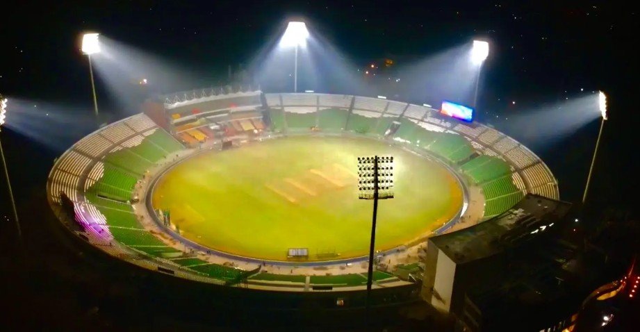 IU vs HHK Match Prediction